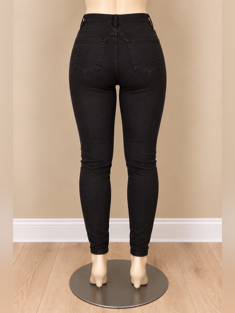 Fashion Nova Classic High Waist Black Denim Skinny Jeans Size 1 Stretch NWT - Picture 2 of 2